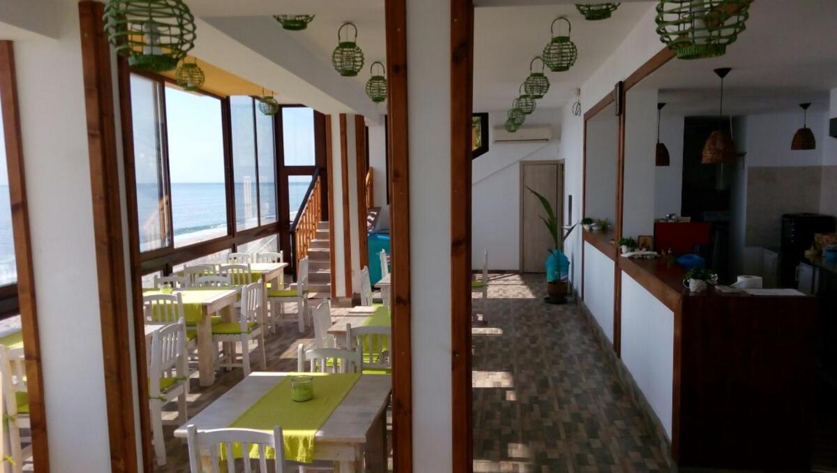 Hemingway Rooms In Happy Beach Varna Exterior foto
